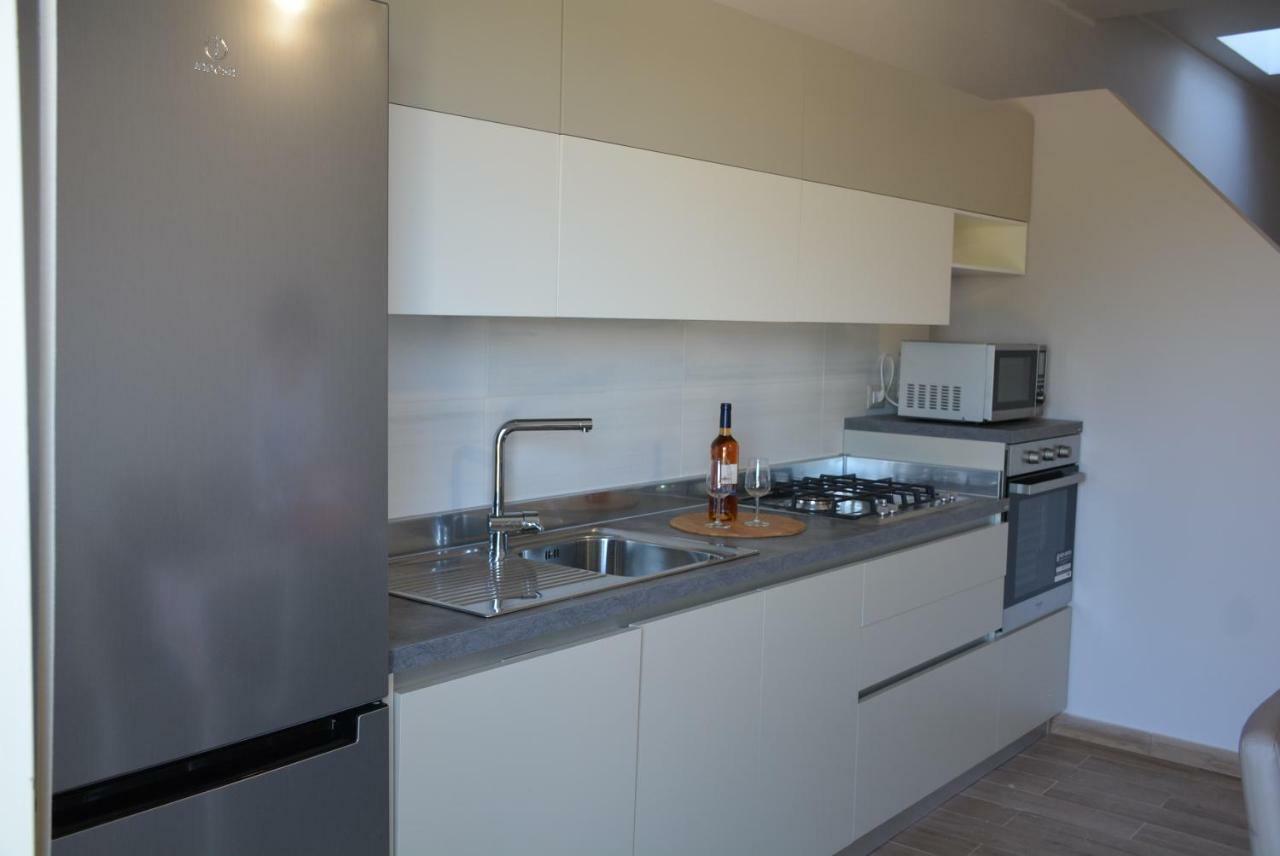Holiday home - Casa Nanu - Un Bilocale 75mq E Un Monolocale 40mq *